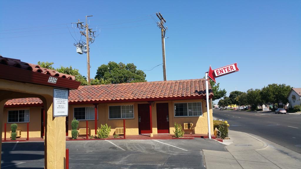Slumber Motel Merced Exterior photo